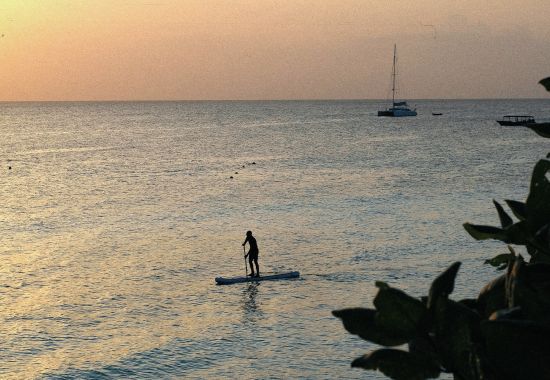 Scoprite Zanzibar a Capodanno con noi: spiagge da sogno, snorkeling, kite surf e una notte indimenticabile per accogliere il nuovo anno.