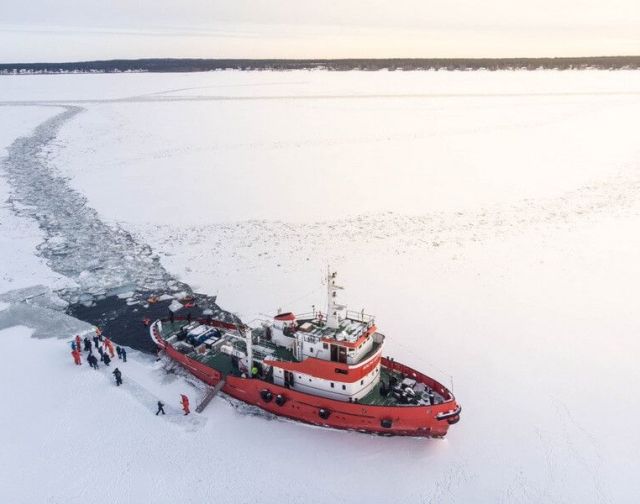 Lapponia Svedese con Nave rompighiaccio con Adrian