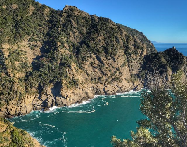 Golfo Paradiso: trekking, cultura, natura  e... focaccia!