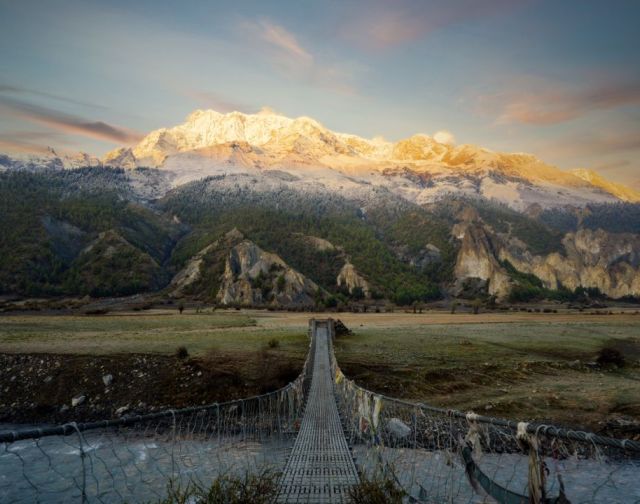 Nepal Expedition: tra monasteri, cacciatori di miele & tigri