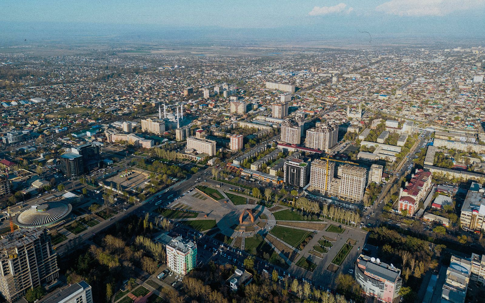 Bishkek: tra Architetture e Influenze Russe