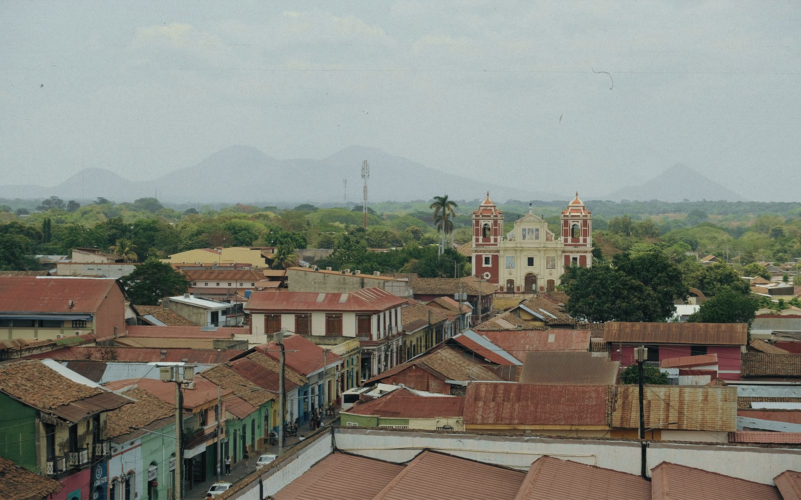 Nicaragua tra vulcani e città coloniali