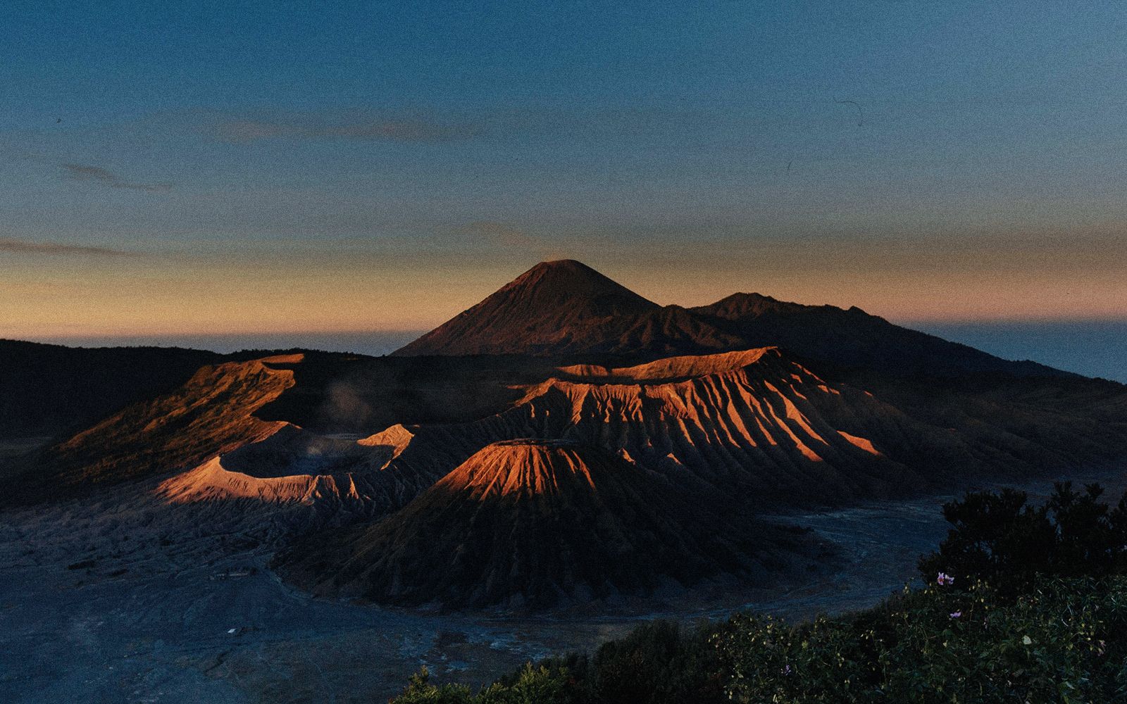 Bali e Java: Tra Vulcani e L'Isola degli Dei